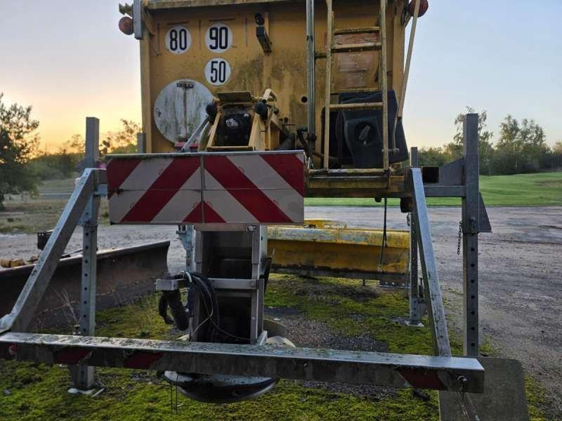 SALEUSE + LAME A NEIGE - Cuchilla quitanieves, Esparcidor de sal: foto 3 SALEUSE + LAME A NEIGE - Cuchilla quitanieves, Esparcidor de sal: foto 3