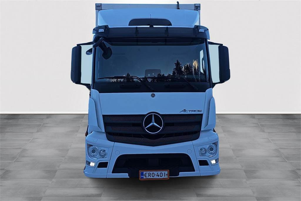 Mercedes-Benz ACTROS 5 1832 LNR 4x2 8,5n Fokor Ksa-umpikori - Camión caja cerrada: foto 2 Mercedes-Benz ACTROS 5 1832 LNR 4x2 8,5n Fokor Ksa-umpikori - Camión caja cerrada: foto 2