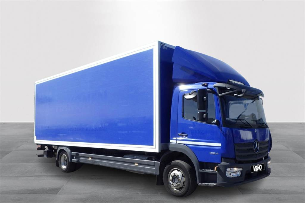 Mercedes-Benz ATEGO 1524 L - Camión caja cerrada: foto 3 Mercedes-Benz ATEGO 1524 L - Camión caja cerrada: foto 3