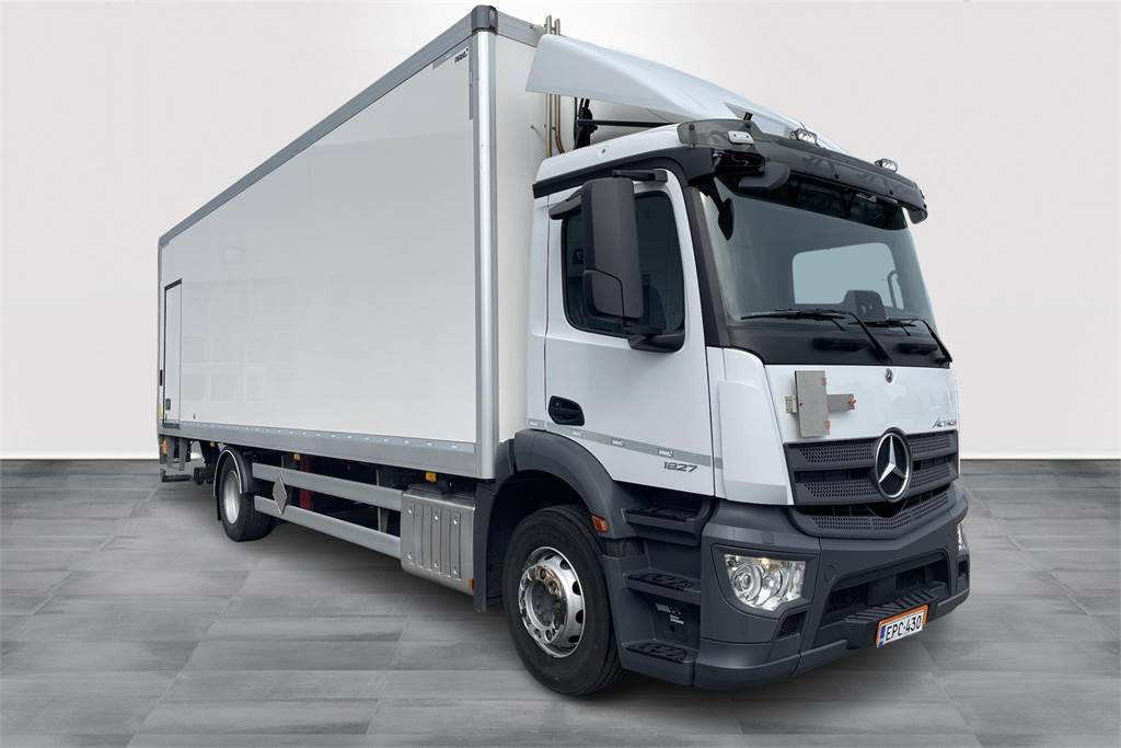 Mercedes-Benz Actros 1827 4x2 8,7m umpikori+PL nostin - Camión isotérmico: foto 2 Mercedes-Benz Actros 1827 4x2 8,7m umpikori+PL nostin - Camión isotérmico: foto 2