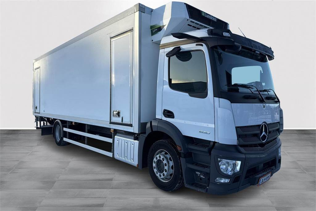 Mercedes-Benz Actros 1830L 5 SM FRC 2-lämpö(atp10/2025) - Camión isotérmico: foto 3 Mercedes-Benz Actros 1830L 5 SM FRC 2-lämpö(atp10/2025) - Camión isotérmico: foto 3