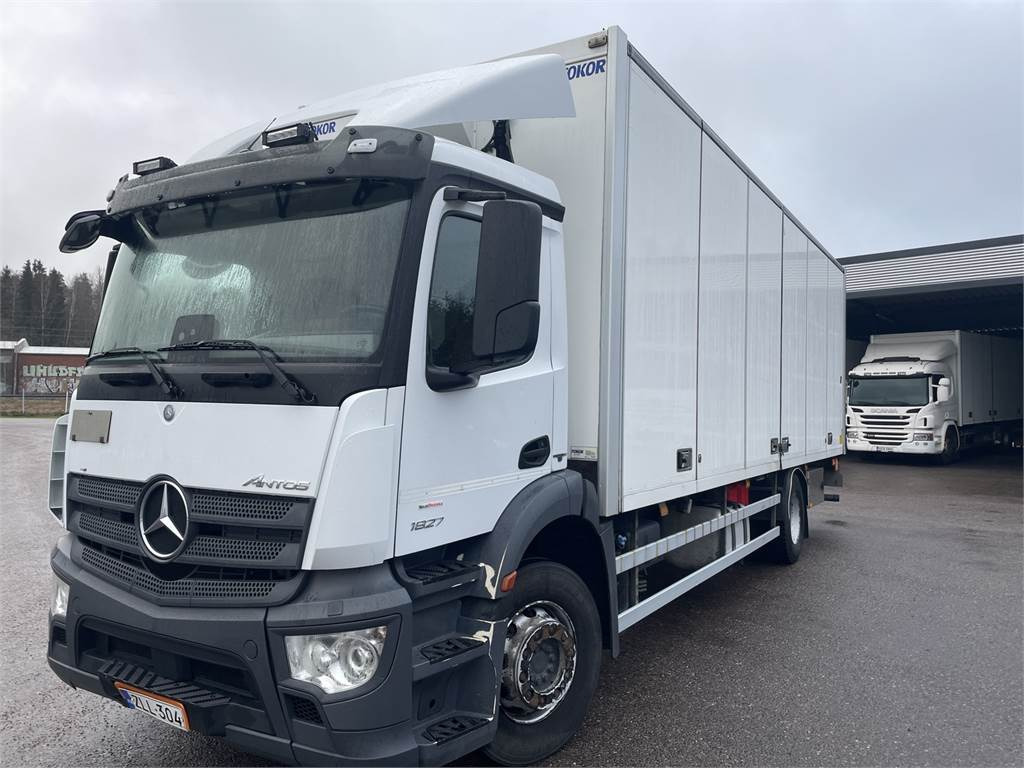 Mercedes-Benz Antos 1827 L/4x2 KSA-UMPIKORI+PL-NOSTIN - Camión caja cerrada: foto 1 Mercedes-Benz Antos 1827 L/4x2 KSA-UMPIKORI+PL-NOSTIN - Camión caja cerrada: foto 1