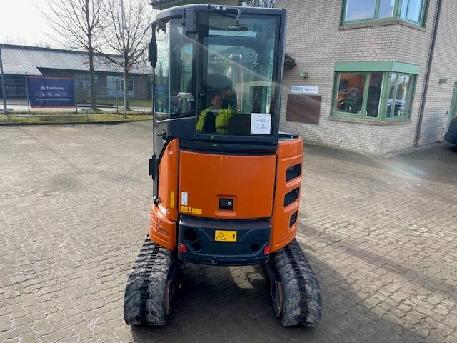 Hitachi ZX 26 U-6 MIETE / RENTAL (12002050) - Miniexcavadora: foto 4 Hitachi ZX 26 U-6 MIETE / RENTAL (12002050) - Miniexcavadora: foto 4
