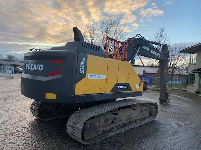 Volvo EC 250 E NL MIETE / RENTAL (12001054) - Excavadora de cadenas: foto 5 Volvo EC 250 E NL MIETE / RENTAL (12001054) - Excavadora de cadenas: foto 5