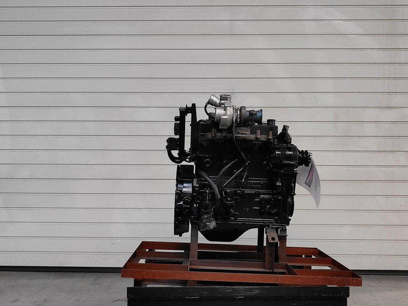 Cummins QSB3.3 RECONDITIONED - Maquinaria de construcción: foto 1 Cummins QSB3.3 RECONDITIONED - Maquinaria de construcción: foto 1