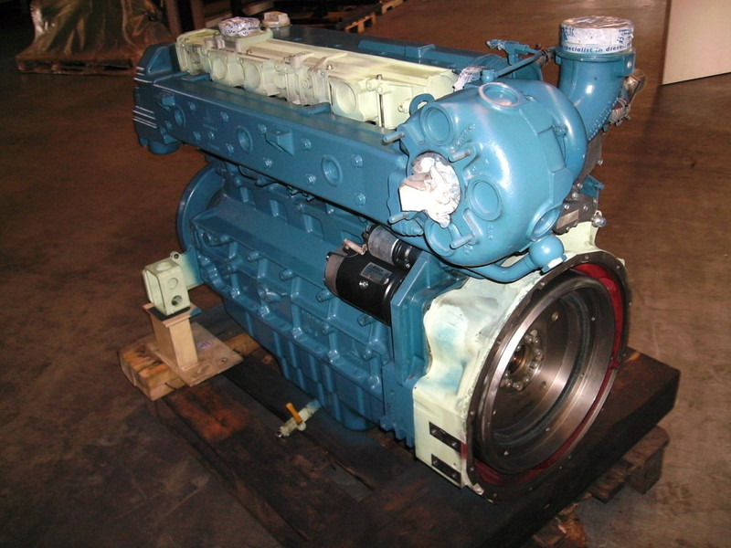 Deutz BF6M1013M USED - Maquinaria de construcción: foto 2 Deutz BF6M1013M USED - Maquinaria de construcción: foto 2