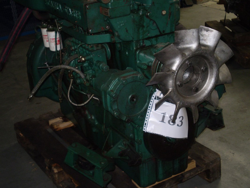 Scania D11 R80 FOR PARTS - Maquinaria de construcción: foto 3 Scania D11 R80 FOR PARTS - Maquinaria de construcción: foto 3