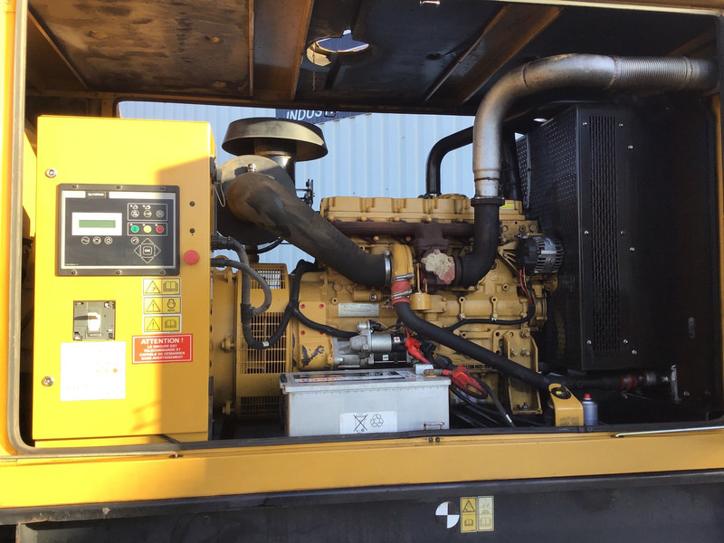 Olympian ERKINS 1500 PK51589 GENERATOR 200 KVA USED - Generador industriale: foto 5 Olympian ERKINS 1500 PK51589 GENERATOR 200 KVA USED - Generador industriale: foto 5