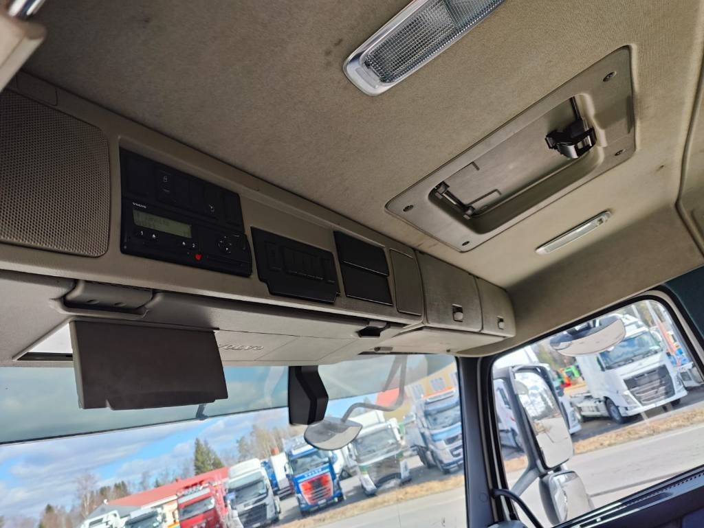 Camión chasis Volvo FM 11: foto 15