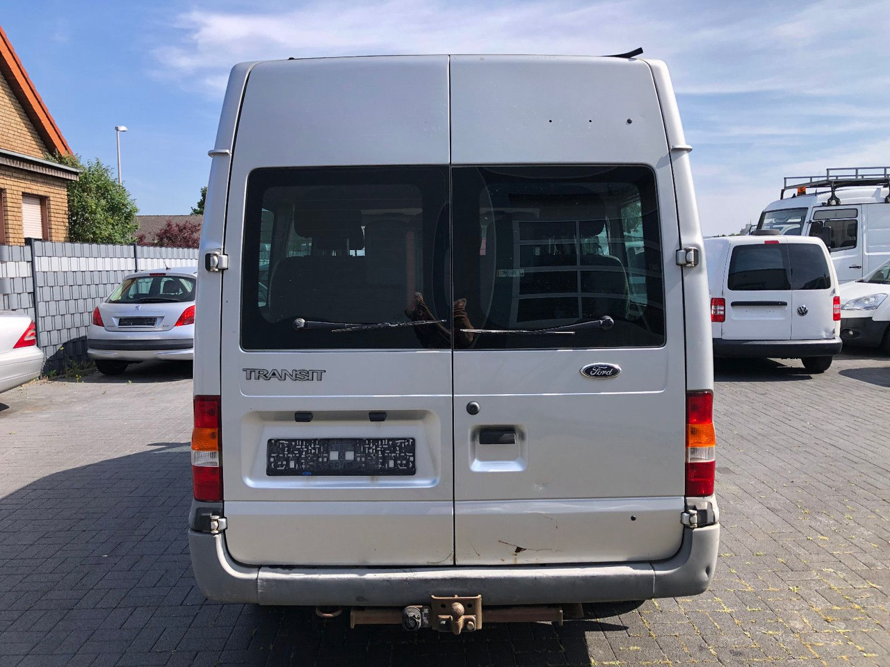 Furgoneta de pasajeros Ford Transit 2.4 TDi, Heckantrieb, 8-Sitzer, Klima: foto 7 Furgoneta de pasajeros Ford Transit 2.4 TDi, Heckantrieb, 8-Sitzer, Klima: foto 7