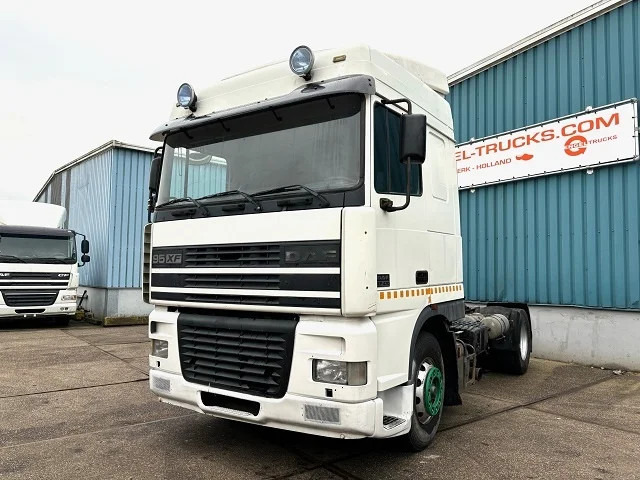 DAF 95.430 XF SPACECAB (EURO 2 / ZF16 MANUAL GEARBOX / ZF-INTARDER / AIRCONDITIONING) - Cabeza tractora: foto 1 DAF 95.430 XF SPACECAB (EURO 2 / ZF16 MANUAL GEARBOX / ZF-INTARDER / AIRCONDITIONING) - Cabeza tractora: foto 1