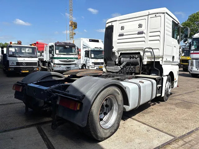 MAN TGA 18.410 BLS XL (6-CILINDERHEADS) (ZF16 MANUAL GEARBOX / ZF-INTARDER / P.T.O.) - Cabeza tractora: foto 3 MAN TGA 18.410 BLS XL (6-CILINDERHEADS) (ZF16 MANUAL GEARBOX / ZF-INTARDER / P.T.O.) - Cabeza tractora: foto 3