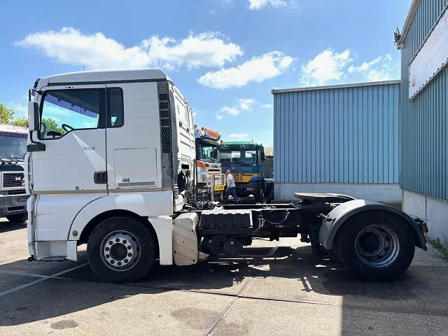 MAN TGA 18.410 BLS XL (6-CILINDERHEADS) (ZF16 MANUAL GEARBOX / ZF-INTARDER / P.T.O.) - Cabeza tractora: foto 5 MAN TGA 18.410 BLS XL (6-CILINDERHEADS) (ZF16 MANUAL GEARBOX / ZF-INTARDER / P.T.O.) - Cabeza tractora: foto 5