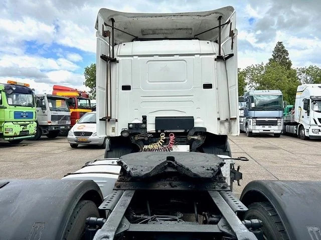 Leasing de Scania R124-400 L 4x2 SLEEPERCAB ADR/VLG (2 FUEL LINES!!) (EURO 2 / 12 GEARS MANUAL GEARBOX / RETARDER / BLOWER / P.T.O. / AIRCONDITION Scania R124-400 L 4x2 SLEEPERCAB ADR/VLG (2 FUEL LINES!!) (EURO 2 / 12 GEARS MANUAL GEARBOX / RETARDER / BLOWER / P.T.O. / AIRCONDITION: foto 10
