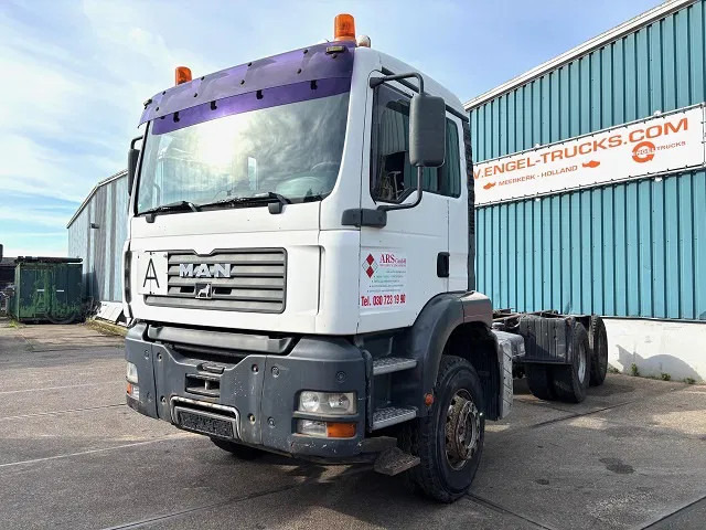MAN TGA 33.460 6x4 FULL STEEL CHASSIS (6-CILINDER HEADS) (ZF16 MANUAL GEARBOX / FULL STEEL SUSPENSION / REDUCTIONS AXLES / AIRCONDIT - Camión chasis: foto 1 MAN TGA 33.460 6x4 FULL STEEL CHASSIS (6-CILINDER HEADS) (ZF16 MANUAL GEARBOX / FULL STEEL SUSPENSION / REDUCTIONS AXLES / AIRCONDIT - Camión chasis: foto 1