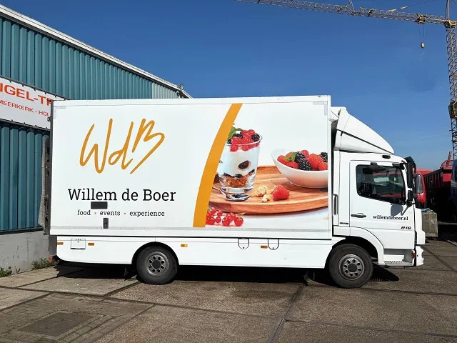 Mercedes-Benz Atego 816 L 4x2 ORIGINAL DUTCH COOLER TRUCK WITH CARRIER XARIOS 600D/E (MANUAL GEARBOX / AIRCONDITIONING / 2.000 KG. TAILLIFT) - Camión frigorífico: foto 4 Mercedes-Benz Atego 816 L 4x2 ORIGINAL DUTCH COOLER TRUCK WITH CARRIER XARIOS 600D/E (MANUAL GEARBOX / AIRCONDITIONING / 2.000 KG. TAILLIFT) - Camión frigorífico: foto 4