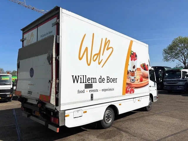 Mercedes-Benz Atego 816 L 4x2 ORIGINAL DUTCH COOLER TRUCK WITH CARRIER XARIOS 600D/E (MANUAL GEARBOX / AIRCONDITIONING / 2.000 KG. TAILLIFT) - Camión frigorífico: foto 3 Mercedes-Benz Atego 816 L 4x2 ORIGINAL DUTCH COOLER TRUCK WITH CARRIER XARIOS 600D/E (MANUAL GEARBOX / AIRCONDITIONING / 2.000 KG. TAILLIFT) - Camión frigorífico: foto 3