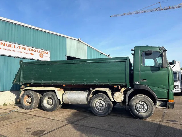 Volvo FH 12.420 8x4 FULL STEEL KIPPER (12+2 GEARS MANUAL GEARBOX / FULL STEEL SUSPENSION / REDUCTION AXLES / VEB-ENGINE BRAKE) - Camión volquete: foto 4 Volvo FH 12.420 8x4 FULL STEEL KIPPER (12+2 GEARS MANUAL GEARBOX / FULL STEEL SUSPENSION / REDUCTION AXLES / VEB-ENGINE BRAKE) - Camión volquete: foto 4
