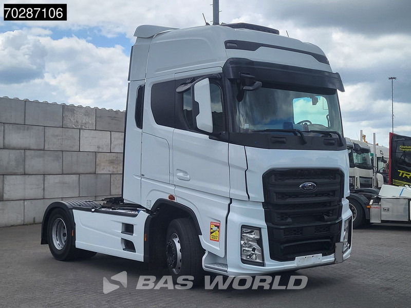 Ford F-Max 500 4X2 Retarder 2x Tanks ACC Standklima Euro 6 - Cabeza tractora: foto 3 Ford F-Max 500 4X2 Retarder 2x Tanks ACC Standklima Euro 6 - Cabeza tractora: foto 3