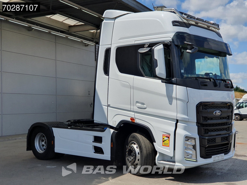 Ford F-Max 500 4X2 Retarder 2x Tanks Standklima ACC Euro 6 - Cabeza tractora: foto 3 Ford F-Max 500 4X2 Retarder 2x Tanks Standklima ACC Euro 6 - Cabeza tractora: foto 3