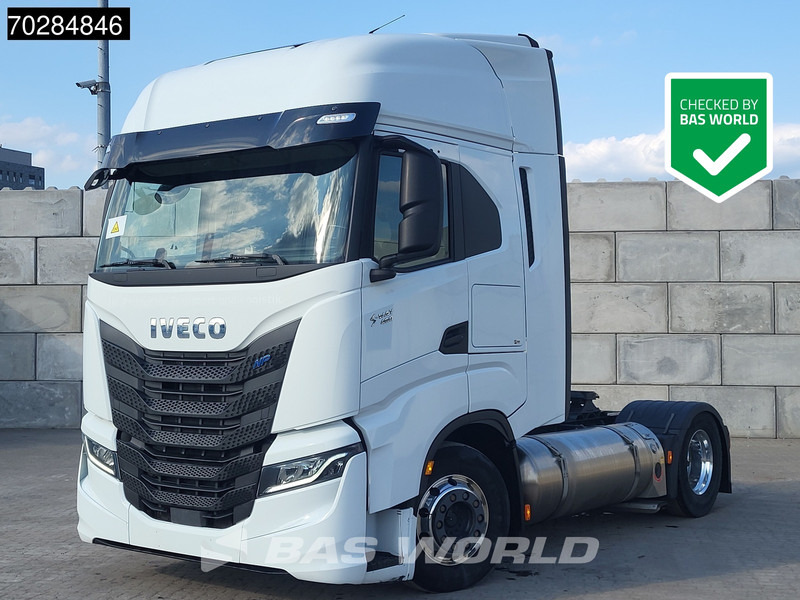 Iveco S-Way 460 S-Way 4X2 Retarder 2x LNG Tanks Navi ACC Alcoa's - Cabeza tractora: foto 1 Iveco S-Way 460 S-Way 4X2 Retarder 2x LNG Tanks Navi ACC Alcoa's - Cabeza tractora: foto 1