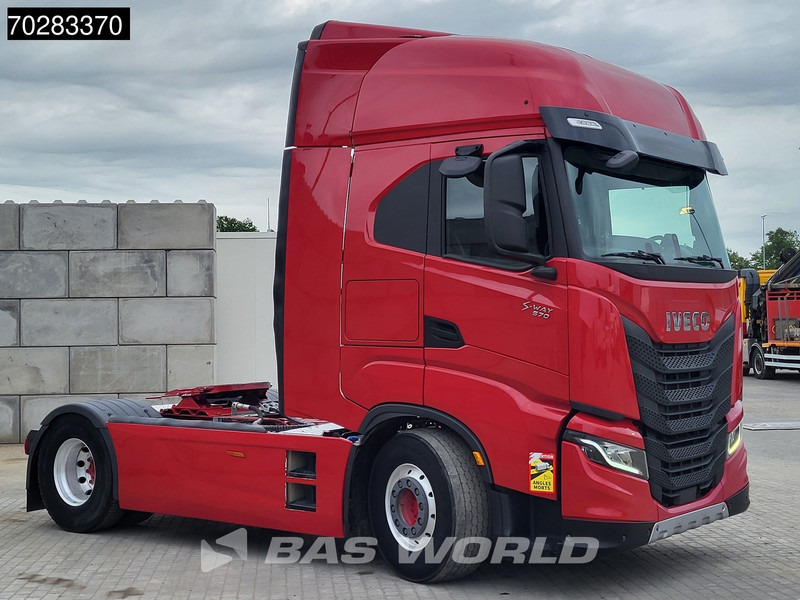 Iveco S-Way 570 4X2 Retarder Standklima Hydraulik Alcoa's LED Navi Euro 6 - Cabeza tractora: foto 3 Iveco S-Way 570 4X2 Retarder Standklima Hydraulik Alcoa's LED Navi Euro 6 - Cabeza tractora: foto 3