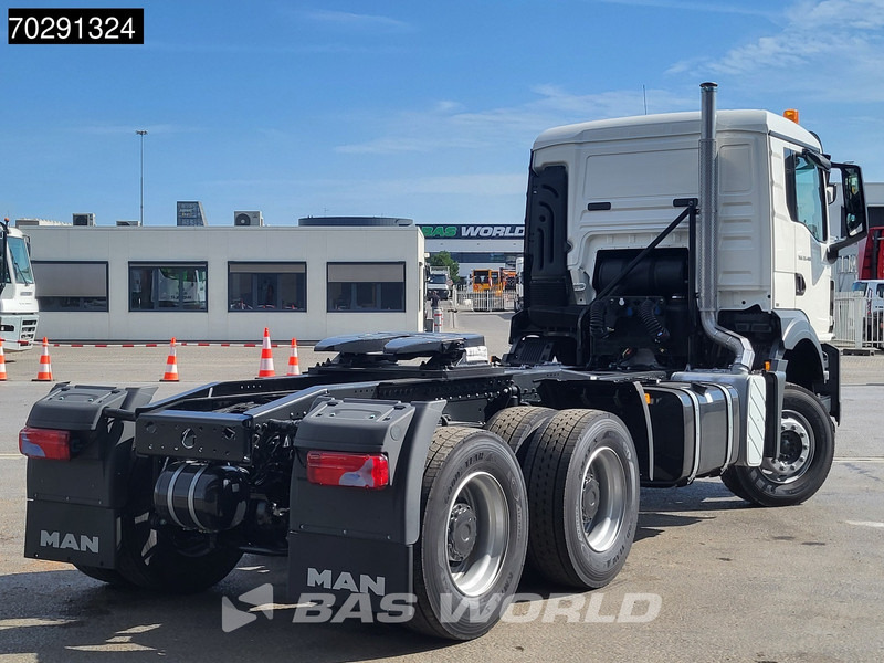 MAN TGS 33.400 6X4 NEW! Full-Steel Big-Axle Drumbrakes LED Euro 2 - Cabeza tractora: foto 5 MAN TGS 33.400 6X4 NEW! Full-Steel Big-Axle Drumbrakes LED Euro 2 - Cabeza tractora: foto 5