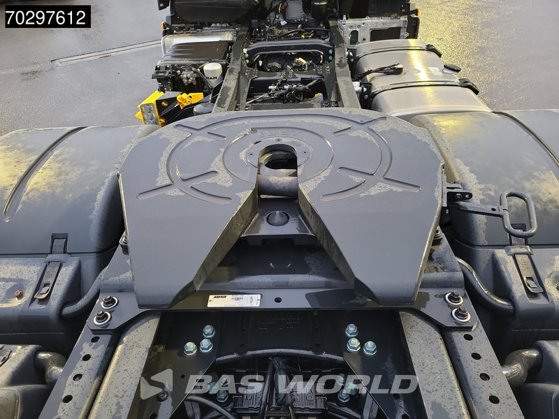 Leasing de MAN TGS 33.440 6X4 NEW! TN Manual Full-Steel Big-Axle Drumbrakes Euro 2 MAN TGS 33.440 6X4 NEW! TN Manual Full-Steel Big-Axle Drumbrakes Euro 2: foto 13