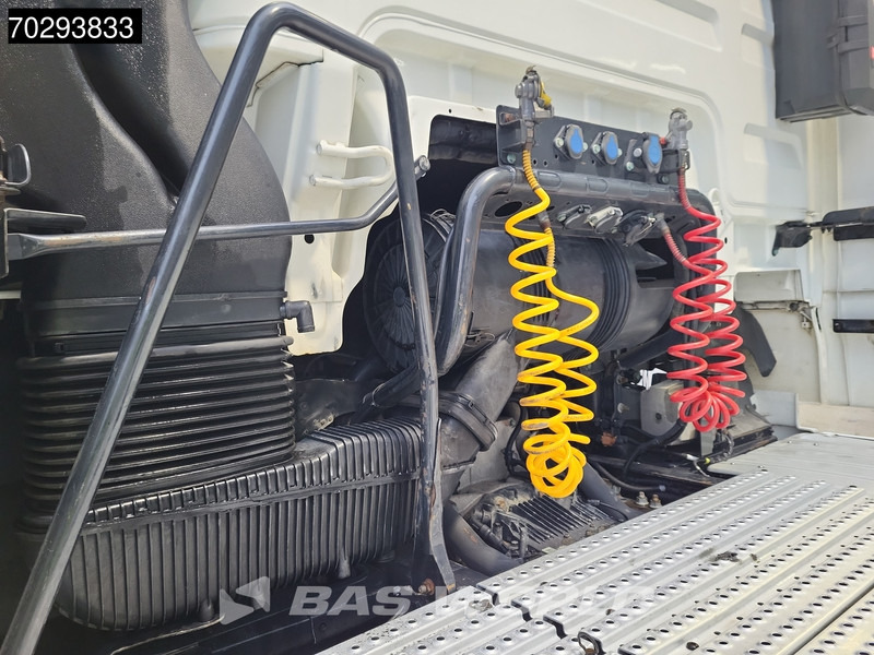 MAN TGX 18.480 TGX 4X2 XLX Retarder 2x Tanks Standklima Euro 6 - Cabeza tractora: foto 5 MAN TGX 18.480 TGX 4X2 XLX Retarder 2x Tanks Standklima Euro 6 - Cabeza tractora: foto 5