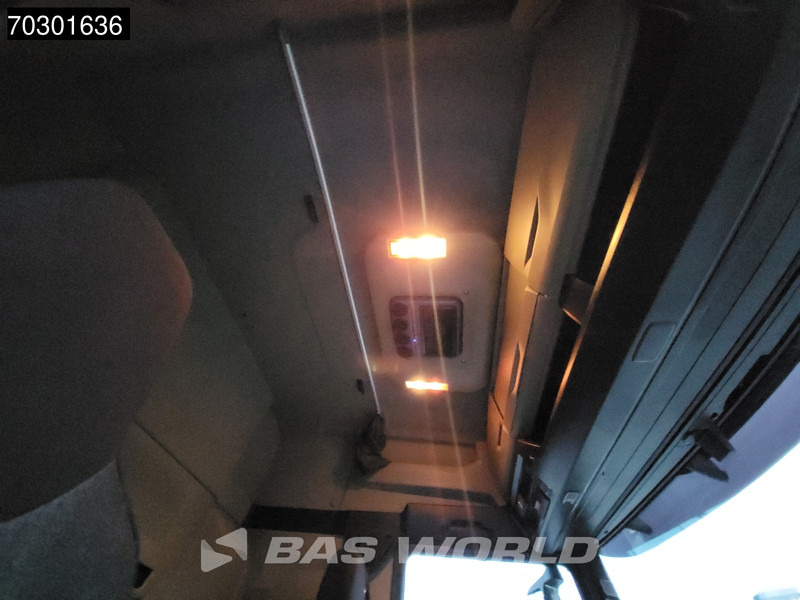 Leasing de MAN TGX 33.640 6X4 GM Retarder Standklima MAN TGX 33.640 6X4 GM Retarder Standklima: foto 19 Leasing de MAN TGX 33.640 6X4 GM Retarder Standklima MAN TGX 33.640 6X4 GM Retarder Standklima: foto 19