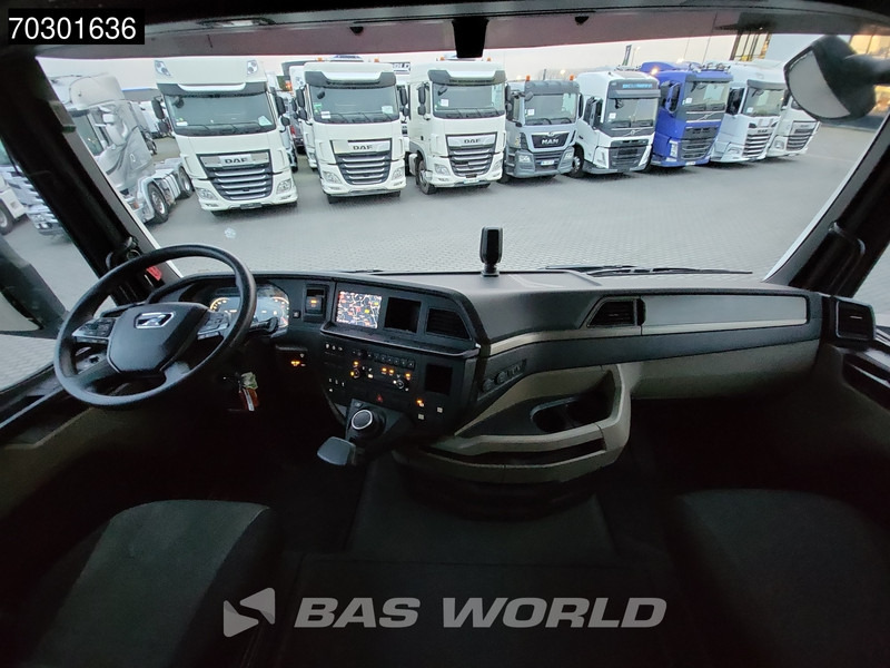 Leasing de MAN TGX 33.640 6X4 GM Retarder Standklima MAN TGX 33.640 6X4 GM Retarder Standklima: foto 20 Leasing de MAN TGX 33.640 6X4 GM Retarder Standklima MAN TGX 33.640 6X4 GM Retarder Standklima: foto 20