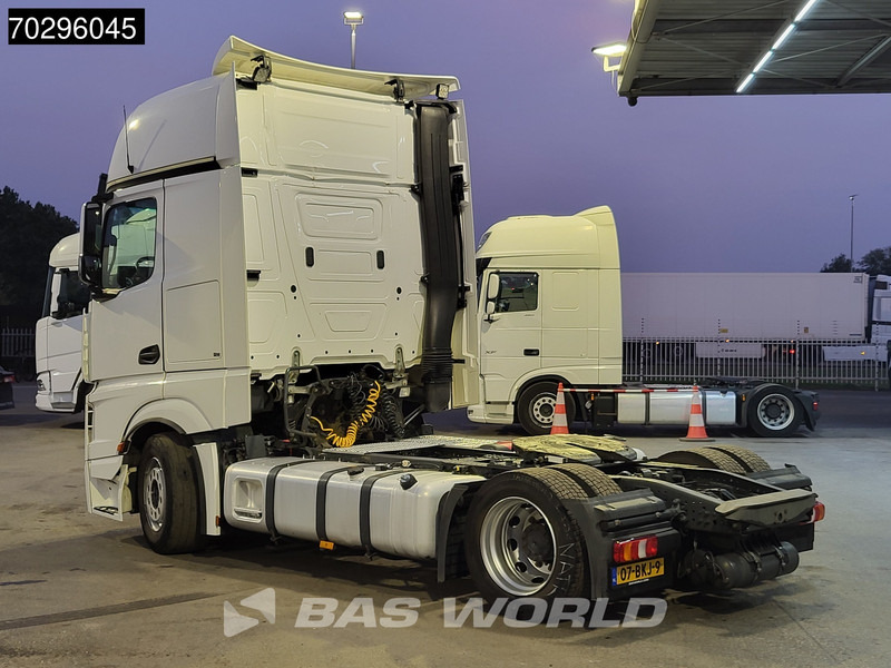 Mercedes-Benz Actros 1845 Actros 4X2 GigaSpace NL-Truck Mega 2xTanks Standklima ACC Euro 6 - Cabeza tractora: foto 2 Mercedes-Benz Actros 1845 Actros 4X2 GigaSpace NL-Truck Mega 2xTanks Standklima ACC Euro 6 - Cabeza tractora: foto 2
