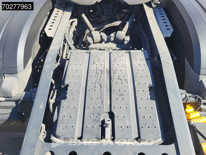 Cabeza tractora Mercedes-Benz Actros 1851 Actros 4X2 BigSpace 2x Tanks: foto 8 Cabeza tractora Mercedes-Benz Actros 1851 Actros 4X2 BigSpace 2x Tanks: foto 8