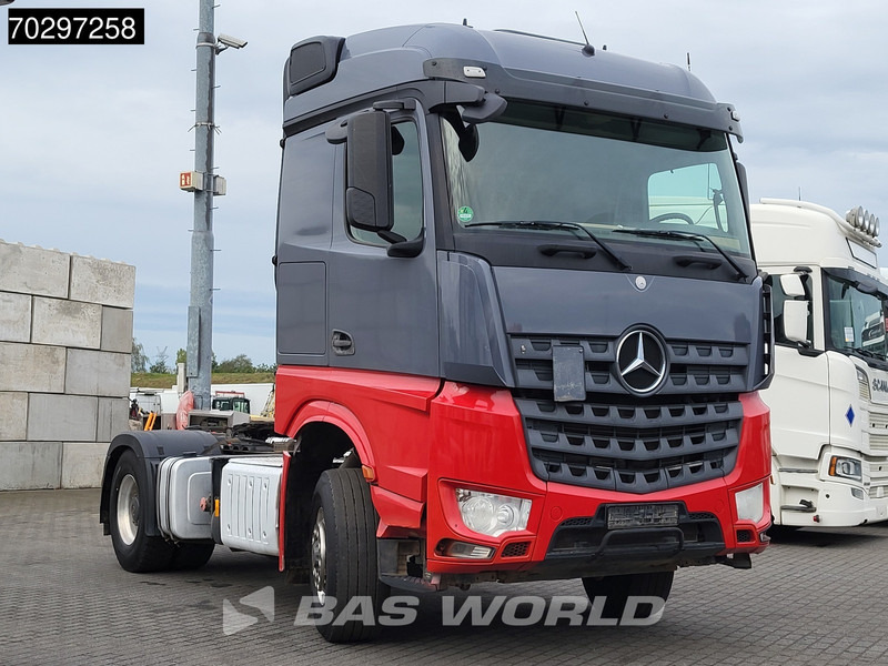 Mercedes-Benz Arocs 1845 Arocs 4X4 StreamSpace Retarder Hydrodrive Big-Axle Euro 6 - Cabeza tractora: foto 3 Mercedes-Benz Arocs 1845 Arocs 4X4 StreamSpace Retarder Hydrodrive Big-Axle Euro 6 - Cabeza tractora: foto 3