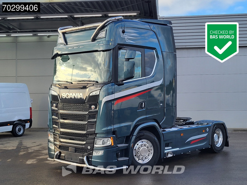 Scania S580 S 4X2 Full-Air Retarder Standairco 2xTanks Leder Navi ACC LED Euro 6 - Cabeza tractora: foto 1 Scania S580 S 4X2 Full-Air Retarder Standairco 2xTanks Leder Navi ACC LED Euro 6 - Cabeza tractora: foto 1