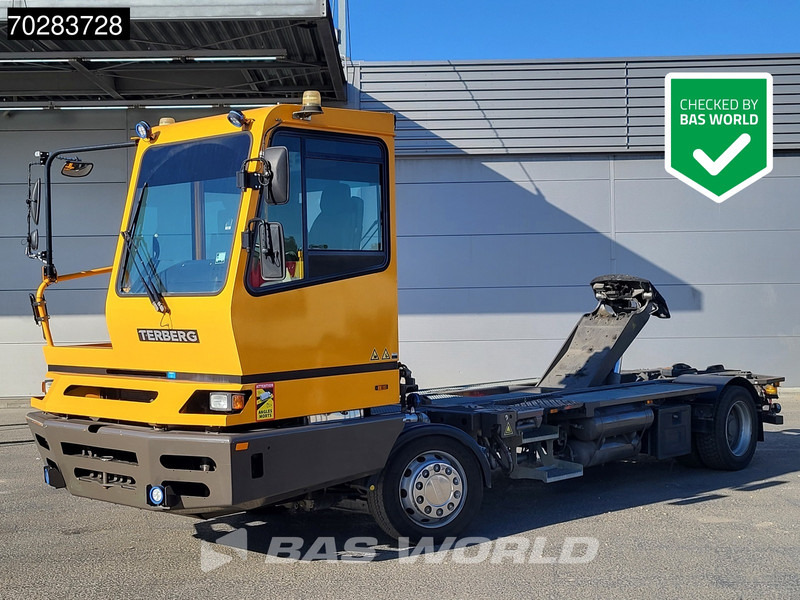 Terberg BC182 4X2 Low hours! Big-Axle Full-Air Drumbrakes Euro 3 - Cabeza tractora: foto 1 Terberg BC182 4X2 Low hours! Big-Axle Full-Air Drumbrakes Euro 3 - Cabeza tractora: foto 1