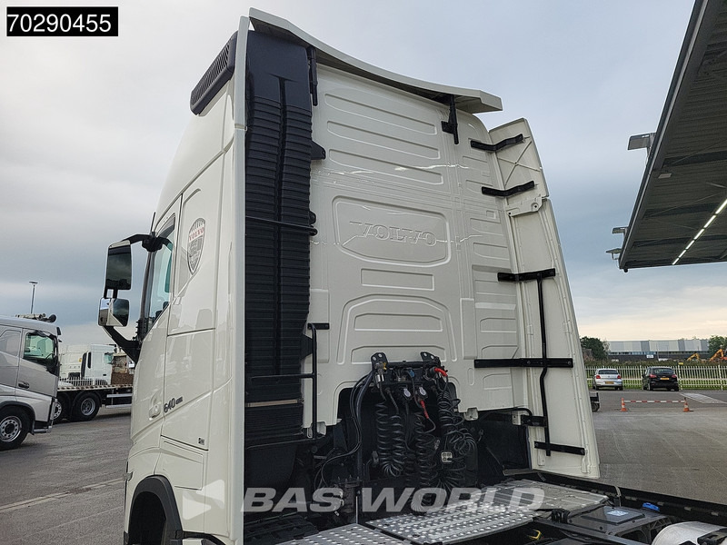 Volvo FH 460 4X2 XL Retarder I-ParkCool 2xTanks - Cabeza tractora: foto 5 Volvo FH 460 4X2 XL Retarder I-ParkCool 2xTanks - Cabeza tractora: foto 5