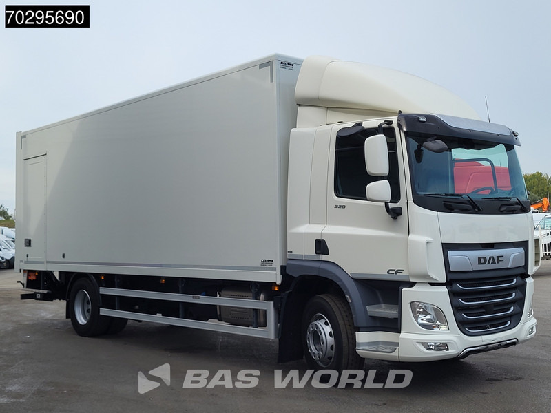 DAF CF 320 4X2 LOW Mileage! 2000kg Ladebordwand Automatic Navi ACC Euro 6 - Camión caja cerrada: foto 3 DAF CF 320 4X2 LOW Mileage! 2000kg Ladebordwand Automatic Navi ACC Euro 6 - Camión caja cerrada: foto 3