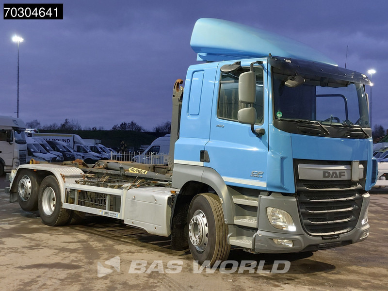 DAF CF 460 CF 6X2 Palfinger T20 -31 MPA hooklift Manual Lift-Axle Euro 6 - Camión multibasculante: foto 3 DAF CF 460 CF 6X2 Palfinger T20 -31 MPA hooklift Manual Lift-Axle Euro 6 - Camión multibasculante: foto 3