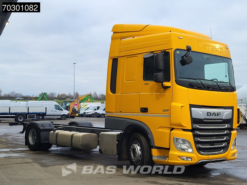 DAF XF 480 4X2 18tons Chassis Air suspension ACC Automatic Euro 6 - Camión chasis: foto 3 DAF XF 480 4X2 18tons Chassis Air suspension ACC Automatic Euro 6 - Camión chasis: foto 3