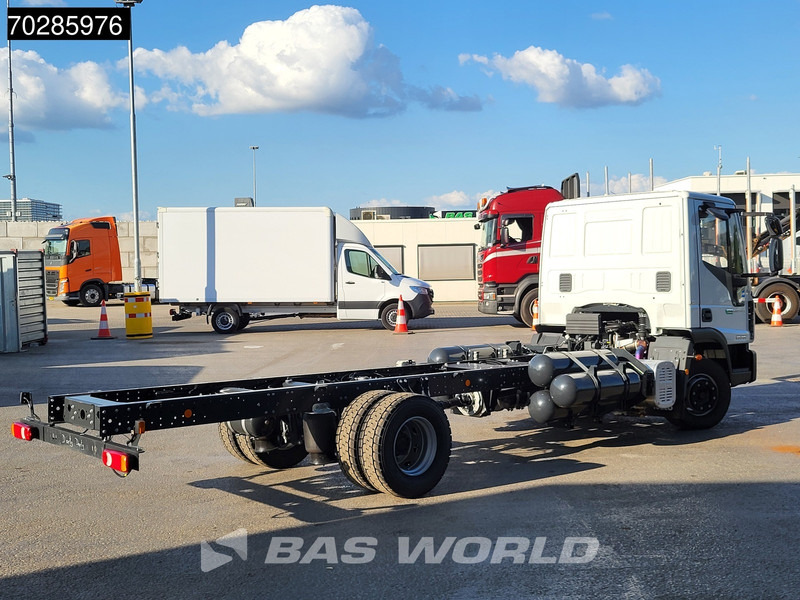 Iveco 120-210L 4X2 NEW 12tons chassis! CNG Engine Manual TELMA Retarder Euro 6 - Camión chasis: foto 5 Iveco 120-210L 4X2 NEW 12tons chassis! CNG Engine Manual TELMA Retarder Euro 6 - Camión chasis: foto 5