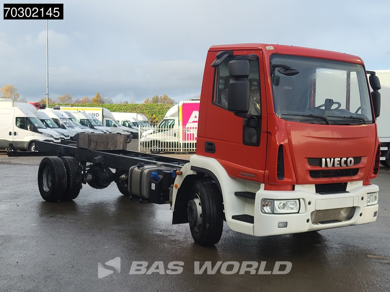 Iveco Eurocargo 160E320 4X2 NEW! 16T chassis 2016 production Euro 6 - Camión chasis: foto 3 Iveco Eurocargo 160E320 4X2 NEW! 16T chassis 2016 production Euro 6 - Camión chasis: foto 3