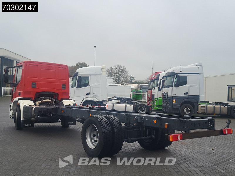 Iveco Eurocargo 180E320 4X2 NEW! 18T chassis 2017 production Euro 6 - Camión chasis: foto 2 Iveco Eurocargo 180E320 4X2 NEW! 18T chassis 2017 production Euro 6 - Camión chasis: foto 2
