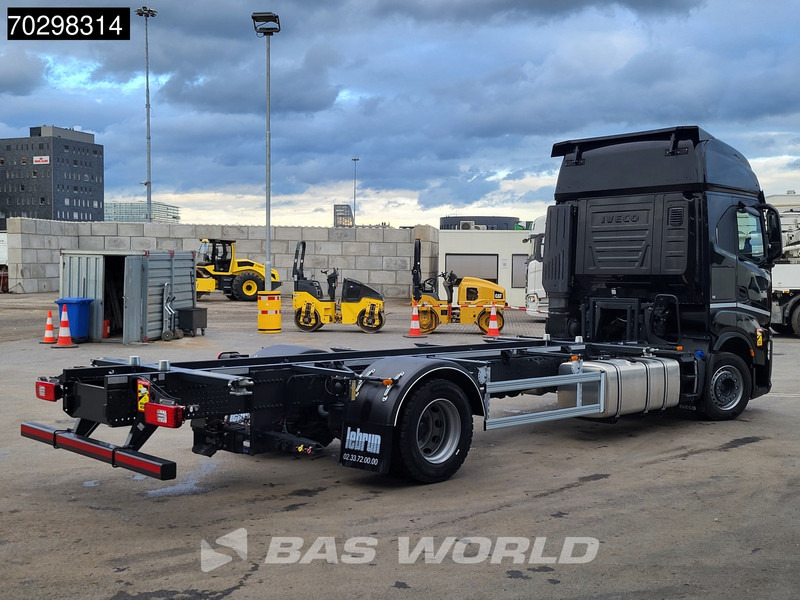 Iveco S-Way 460 4X2 NEW!! BDF Automatic Full air ACC Led Euro 6 - Camión portacontenedore/ Intercambiable: foto 5 Iveco S-Way 460 4X2 NEW!! BDF Automatic Full air ACC Led Euro 6 - Camión portacontenedore/ Intercambiable: foto 5