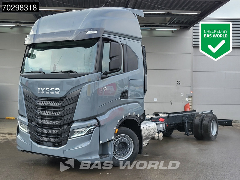 Iveco S-Way 460 4X2 NEW! Chassis FULL AIR ACC LED Euro 6 - Camión chasis: foto 1 Iveco S-Way 460 4X2 NEW! Chassis FULL AIR ACC LED Euro 6 - Camión chasis: foto 1