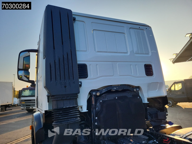 Iveco X-Way 500 X-Way 6X4 NEW 6x4 chassis Sleepercab Rear Air suspension Automatic Euro 6 - Camión chasis: foto 5 Iveco X-Way 500 X-Way 6X4 NEW 6x4 chassis Sleepercab Rear Air suspension Automatic Euro 6 - Camión chasis: foto 5