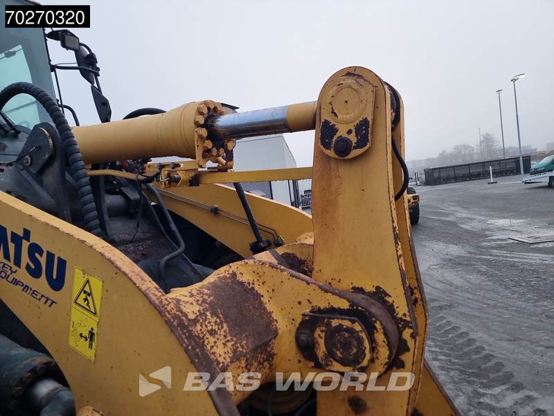 Cargadora de ruedas Komatsu WA380-6: foto 9