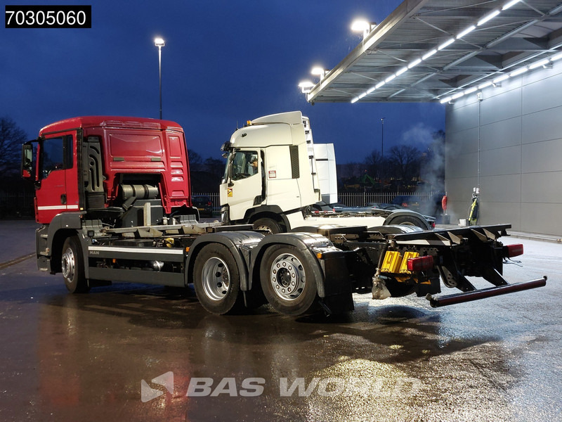 MAN TGS 26.320 TGS 6X2 ADR BDF Lift+Steering Axle Automatic Euro 6 - Camión portacontenedore/ Intercambiable: foto 2 MAN TGS 26.320 TGS 6X2 ADR BDF Lift+Steering Axle Automatic Euro 6 - Camión portacontenedore/ Intercambiable: foto 2