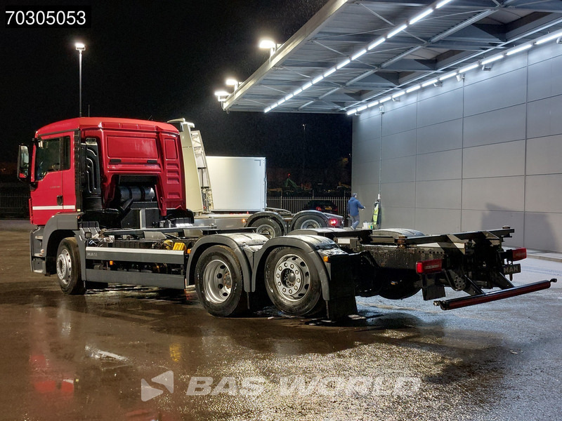MAN TGS 26.320 TGS 6X2 BDF Lift+Steering Axle Automatic ADR Euro 6 - Camión portacontenedore/ Intercambiable: foto 2 MAN TGS 26.320 TGS 6X2 BDF Lift+Steering Axle Automatic ADR Euro 6 - Camión portacontenedore/ Intercambiable: foto 2
