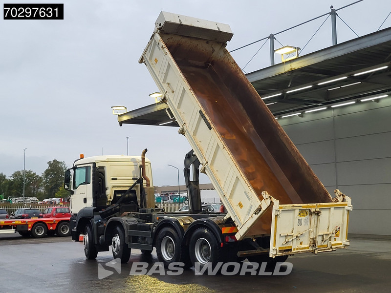 MAN TGS 35.440 8X4 12m3 Meiller 2 Way tipper Big-Axle Navi Euro 6 - Camión volquete: foto 2 MAN TGS 35.440 8X4 12m3 Meiller 2 Way tipper Big-Axle Navi Euro 6 - Camión volquete: foto 2